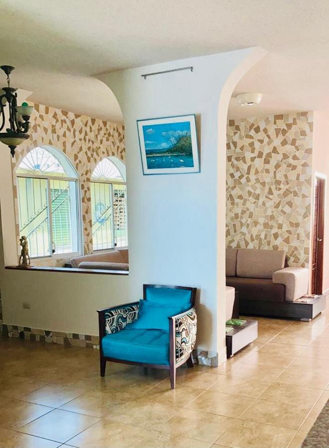 Eco Hotel Katarma Puerto Baquerizo Moreno Buitenkant foto